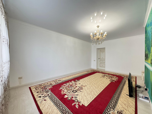 Продам трехкомнатную (3-комн.) квартиру, Ватутина ул, 29БкЖ, Нальчик г