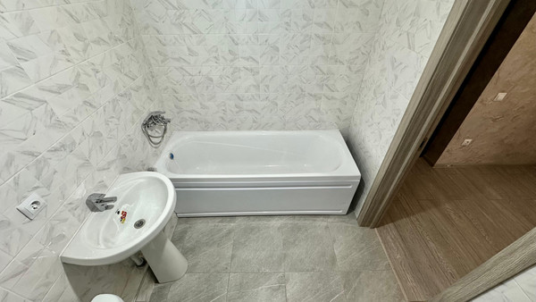 Продам однокомнатную (1-комн.) квартиру, Тибетская ул, 1вк1, Ростов-на-Дону г