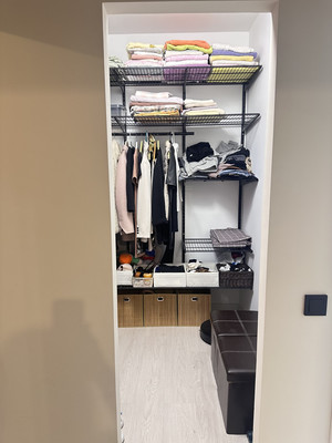 Продам трехкомнатную (3-комн.) квартиру, Кременчугская ул, 7к2, Москва г