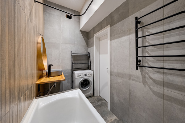 Продам трехкомнатную (3-комн.) квартиру, Садовая-Самотёчная ул, 9, Москва г