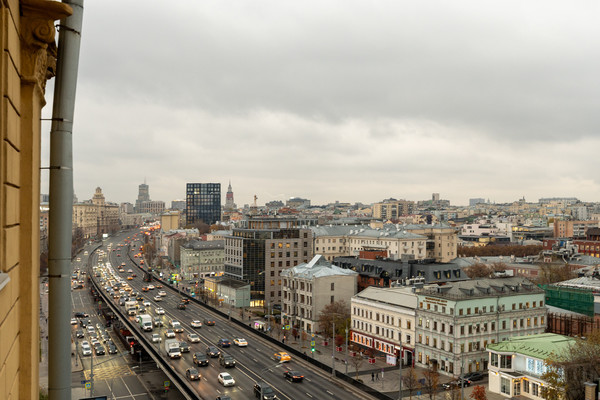 Продам трехкомнатную (3-комн.) квартиру, Садовая-Самотёчная ул, 9, Москва г