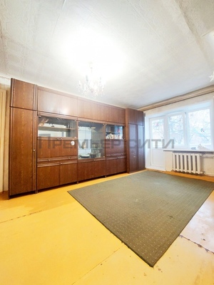 Продам трехкомнатную (3-комн.) квартиру, Московская ул, 121, Калуга г