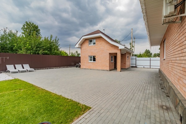 Продам коттедж в поселке Вишневый, 537а, СНТ Вишневый тер, 3 км от города