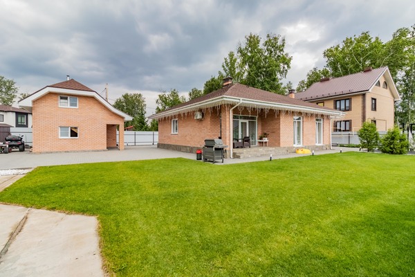 Продам коттедж в поселке Вишневый, 537а, СНТ Вишневый тер, 3 км от города