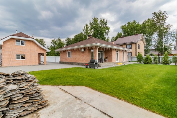 Продам коттедж в поселке Вишневый, 537а, СНТ Вишневый тер, 3 км от города