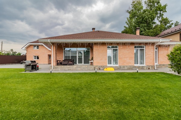 Продам коттедж в поселке Вишневый, 537а, СНТ Вишневый тер, 3 км от города