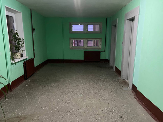 Продам однокомнатную (1-комн.) квартиру, Трудящихся б-р, 35Ак1, Колпино г