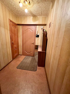 Продам однокомнатную (1-комн.) квартиру, Трудящихся б-р, 35Ак1, Колпино г