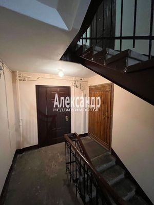 Продам двухкомнатную (2-комн.) квартиру, Рыбацкая ул, 6-8, Санкт-Петербург г