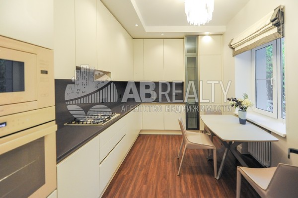 Продам дом в поселке КП Рождественно, Рождественно д, 12 км от города