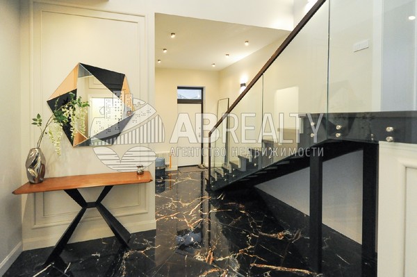 Продам дом в поселке КП Рождественно, Рождественно д, 12 км от города