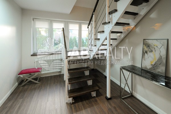 Продам дом в поселке КП Рождественно, Рождественно д, 12 км от города