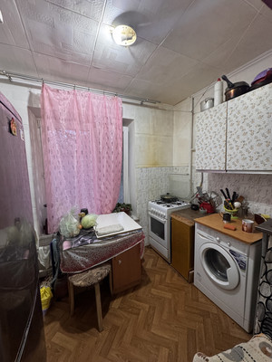Продам трехкомнатную (3-комн.) квартиру, Бехтерева ул, 41к3, Москва г