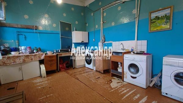 Продам 2-комн. в 10-комн. квартире, На Петро-Славянку дор, 2к3, Петро-Славянка п