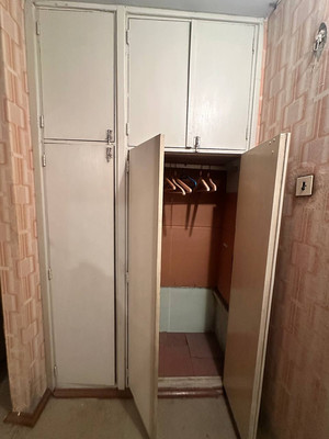 Продам двухкомнатную (2-комн.) квартиру, Капитана Маклакова ул, 4, Мурманск г