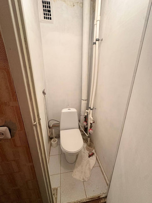 Продам двухкомнатную (2-комн.) квартиру, Капитана Маклакова ул, 4, Мурманск г