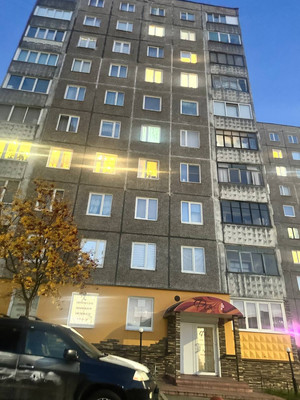 Продам двухкомнатную (2-комн.) квартиру, Капитана Маклакова ул, 4, Мурманск г