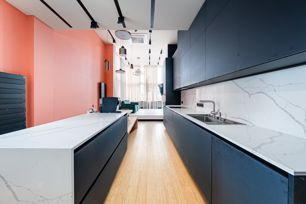 Продам трехкомнатную (3-комн.) квартиру, Санаторная ул, 5А, Марфино с