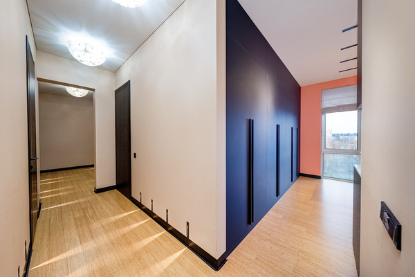 Продам трехкомнатную (3-комн.) квартиру, Санаторная ул, 5А, Марфино с