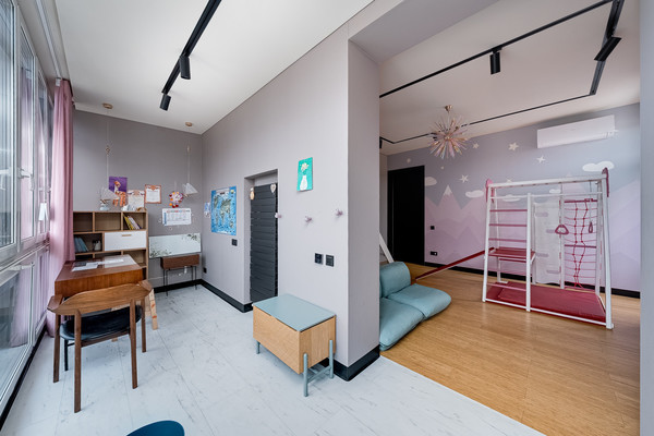 Продам трехкомнатную (3-комн.) квартиру, Санаторная ул, 5А, Марфино с