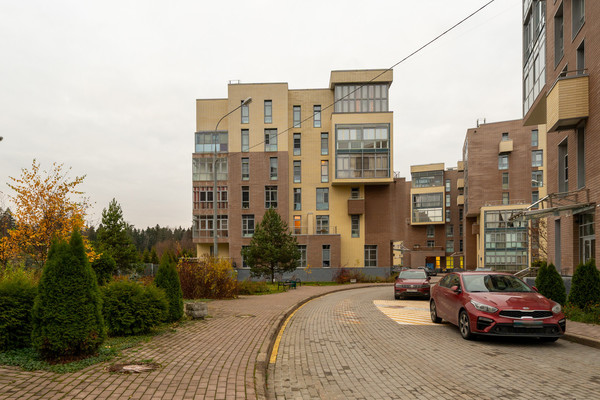 Продам трехкомнатную (3-комн.) квартиру, Санаторная ул, 5А, Марфино с