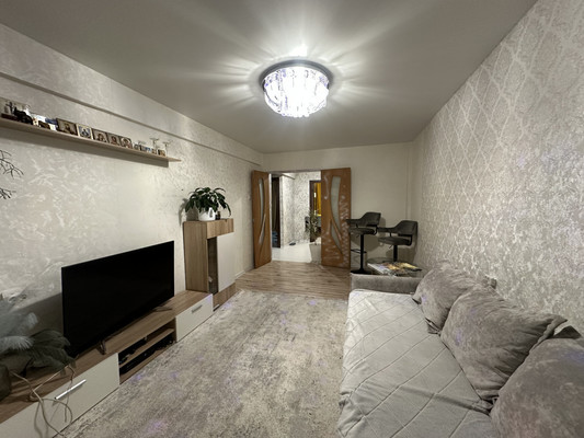 Продам трехкомнатную (3-комн.) квартиру, Баумана ул, 231, Иркутск г