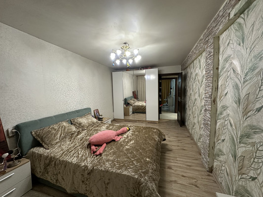 Продам трехкомнатную (3-комн.) квартиру, Баумана ул, 231, Иркутск г