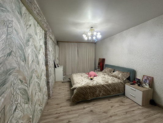 Продам трехкомнатную (3-комн.) квартиру, Баумана ул, 231, Иркутск г