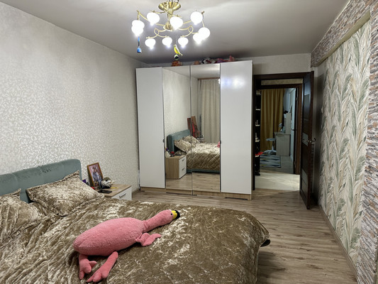 Продам трехкомнатную (3-комн.) квартиру, Баумана ул, 231, Иркутск г