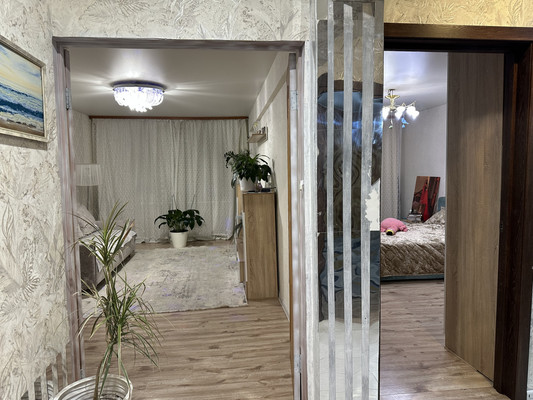 Продам трехкомнатную (3-комн.) квартиру, Баумана ул, 231, Иркутск г