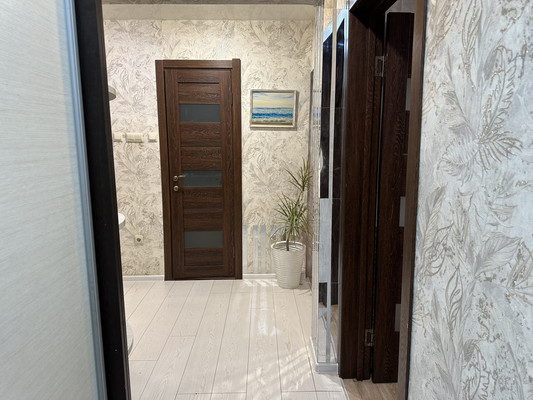 Продам трехкомнатную (3-комн.) квартиру, Баумана ул, 231, Иркутск г