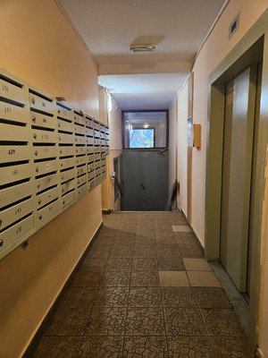 Продам двухкомнатную (2-комн.) квартиру, Крылатские Холмы ул, 30к4, Москва г