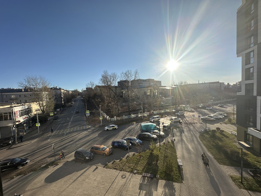 Продам двухкомнатную (2-комн.) квартиру, Лызина ул, 9, Иркутск г