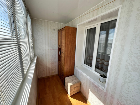 Продам трехкомнатную (3-комн.) квартиру, Гагарина ул, 21кг, Парковый п