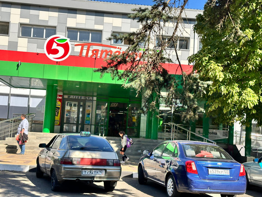 Продам трехкомнатную (3-комн.) квартиру, Гагарина ул, 21кг, Парковый п