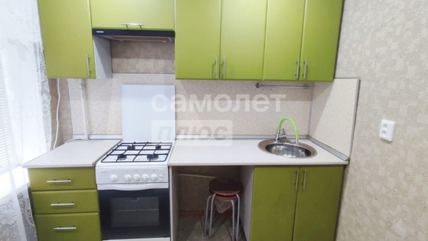 Продам двухкомнатную (2-комн.) квартиру, Черняховского ул, 4, Новопокровская ст-ца