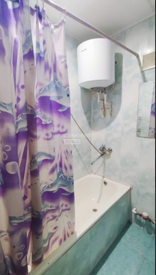 Продам двухкомнатную (2-комн.) квартиру, Черняховского ул, 4, Новопокровская ст-ца