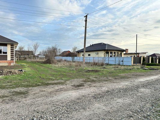 Продам участок 10 соток, ИЖС, Казачья ул, 65, Тихорецк г, 0 км от города