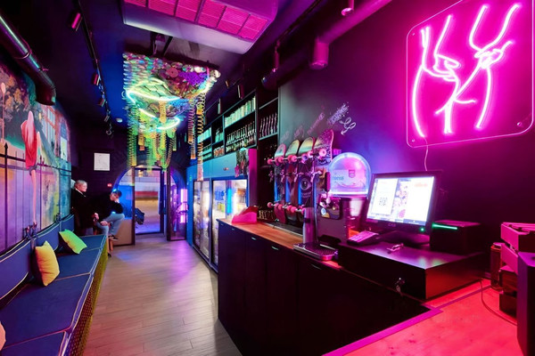 Продам коммерческое помещение 97,6 м2, Тверская ул, 9, Москва г