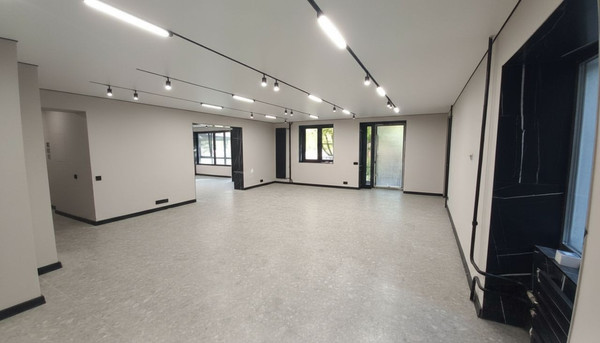 Продам коммерческое помещение 154,8 м2, 26-ти Бакинских Комиссаров ул, 6, Москва г