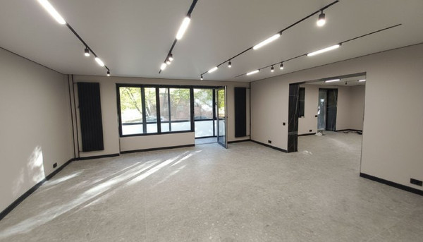 Продам коммерческое помещение 154,8 м2, 26-ти Бакинских Комиссаров ул, 6, Москва г