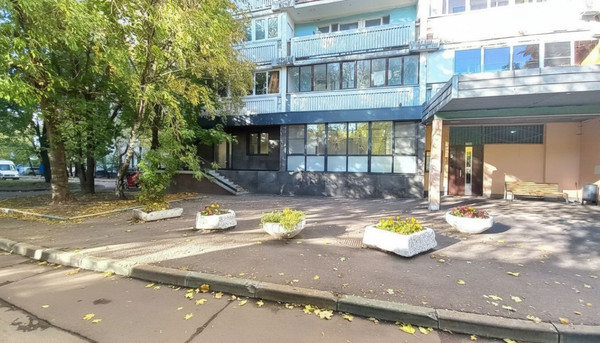 Продам коммерческое помещение 154,8 м2, 26-ти Бакинских Комиссаров ул, 6, Москва г