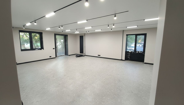 Продам коммерческое помещение 154,8 м2, 26-ти Бакинских Комиссаров ул, 6, Москва г