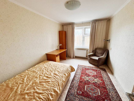 Продам трехкомнатную (3-комн.) квартиру, Ямашева пр-кт, 78, Казань г