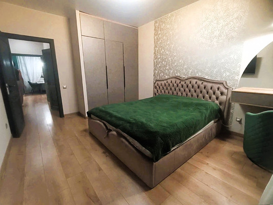 Продам трехкомнатную (3-комн.) квартиру, Автолюбителей ул, 1Г, Краснодар г