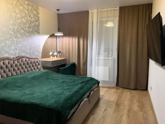 Продам трехкомнатную (3-комн.) квартиру, Автолюбителей ул, 1Г, Краснодар г