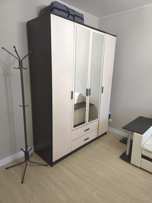 Продам трехкомнатную (3-комн.) квартиру, Парковая ул, 20к2, Санкт-Петербург г