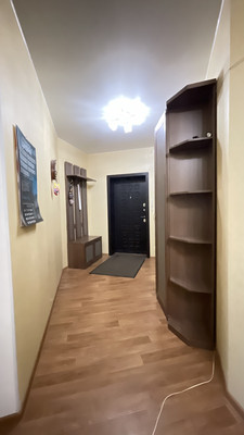 Продам трехкомнатную (3-комн.) квартиру, Парковая ул, 20к2, Санкт-Петербург г