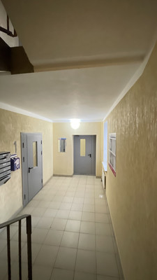 Продам трехкомнатную (3-комн.) квартиру, Парковая ул, 20к2, Санкт-Петербург г