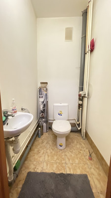 Продам трехкомнатную (3-комн.) квартиру, Парковая ул, 20к2, Санкт-Петербург г